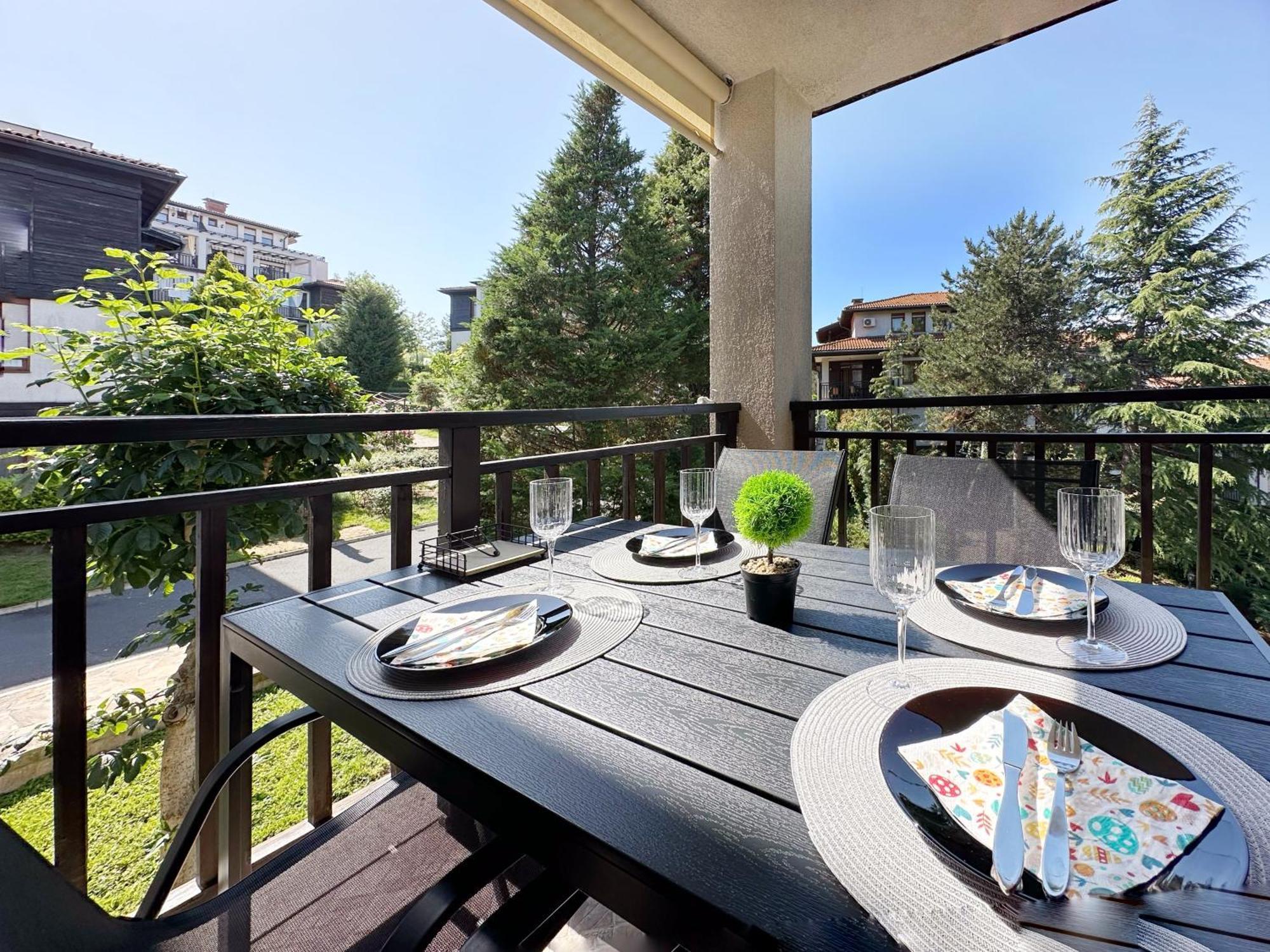 Sm Lovely Apartments On The First Line In Sozopol Room photo