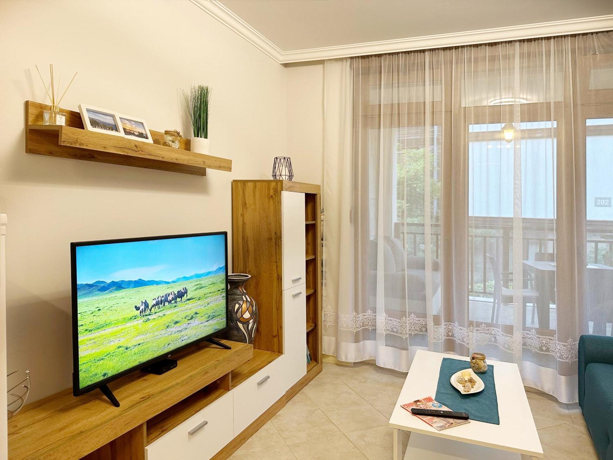 Sm Lovely Apartments On The First Line In Sozopol Room photo