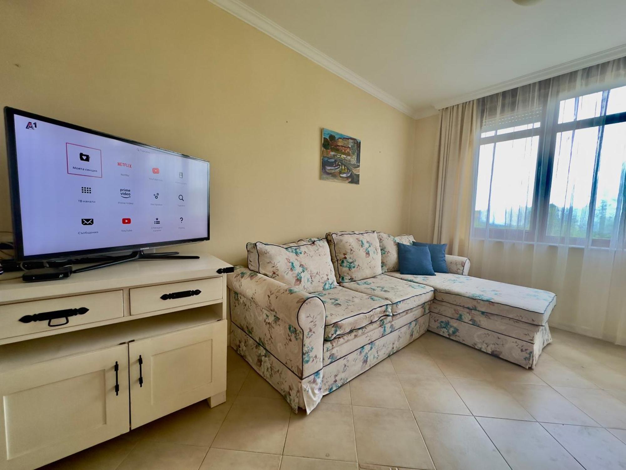 Sm Lovely Apartments On The First Line In Sozopol Room photo