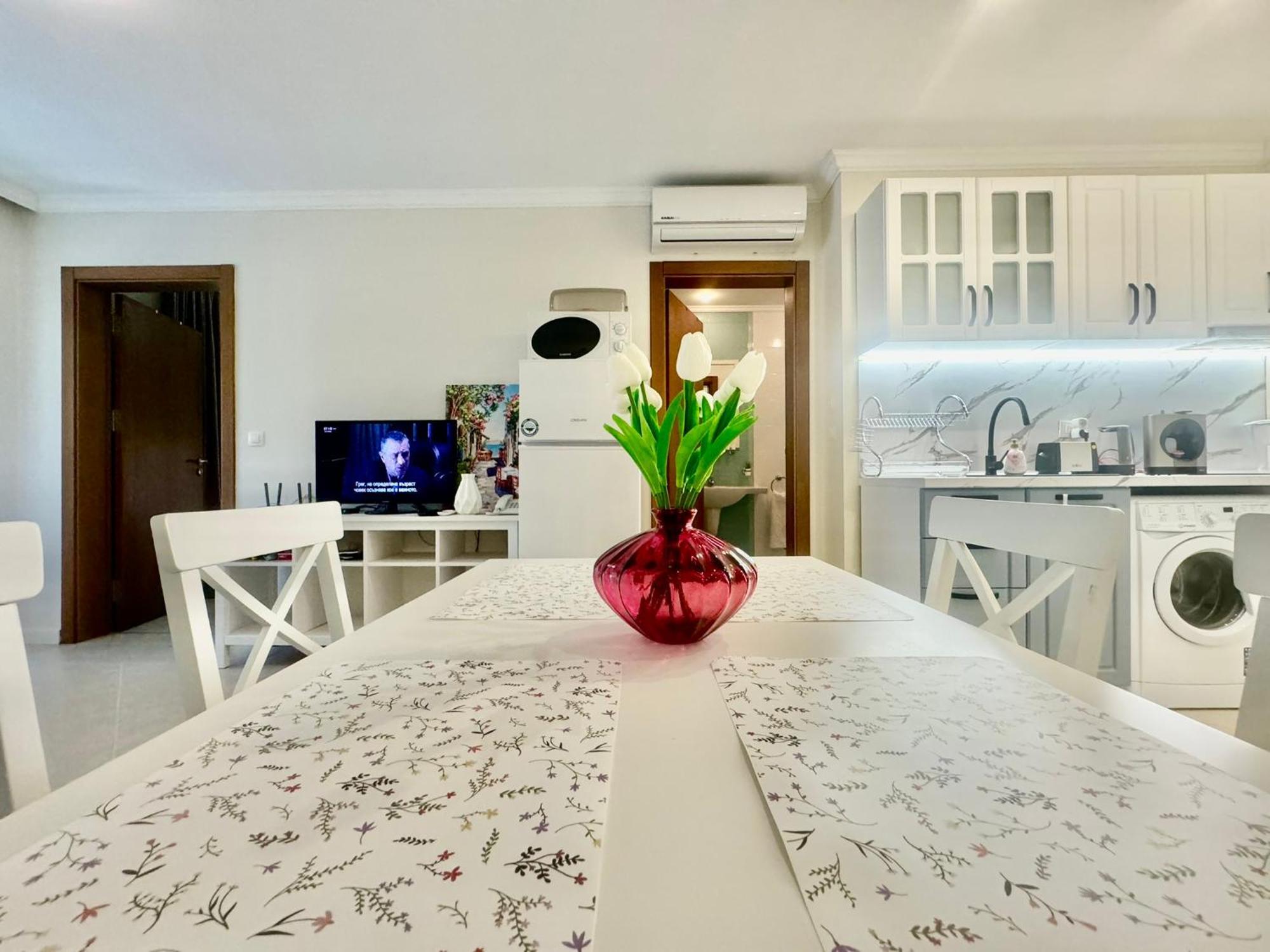 Sm Lovely Apartments On The First Line In Sozopol Room photo